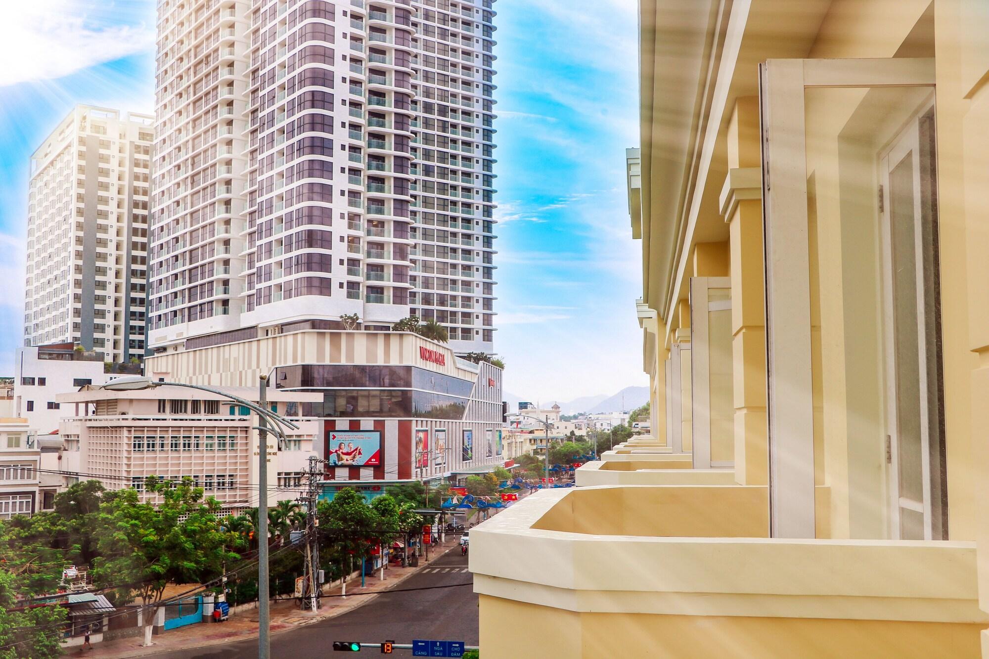 Vien Dong Hotel ญาจาง ภายนอก รูปภาพ