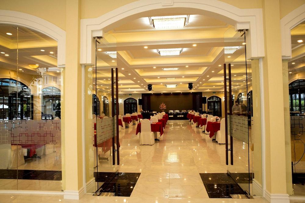 Vien Dong Hotel ญาจาง ภายนอก รูปภาพ