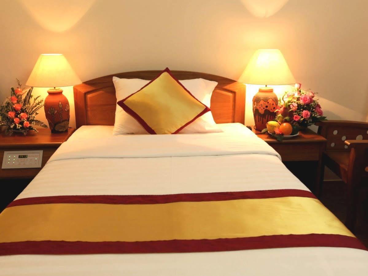 Vien Dong Hotel ญาจาง ภายนอก รูปภาพ